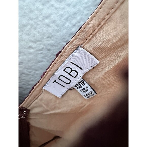 NEW Tobi Dress Women's Size XS Gabi Plunging Lace Up Mini Wine & Nude Sleeveless - Picture 3 of 5